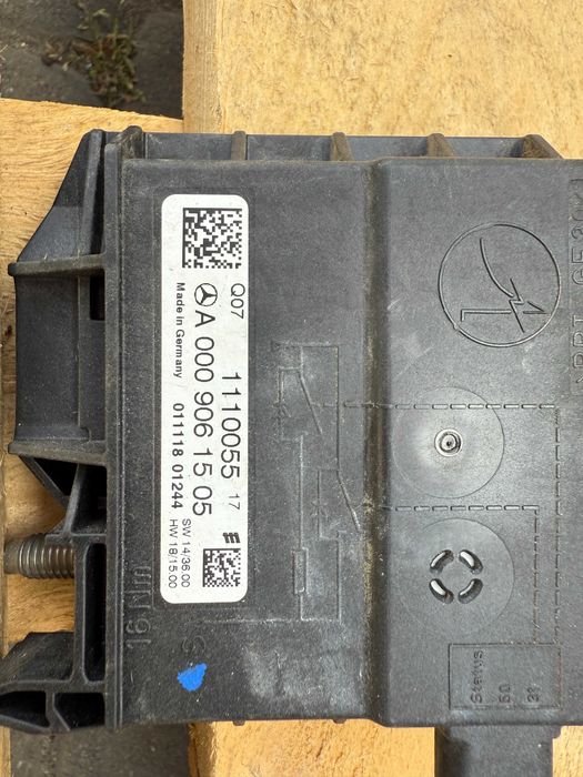 Піропатрон клема Mercedes E-class W213 W238 A0009061505 в наявності