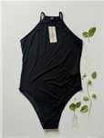 Nowe body L halter top