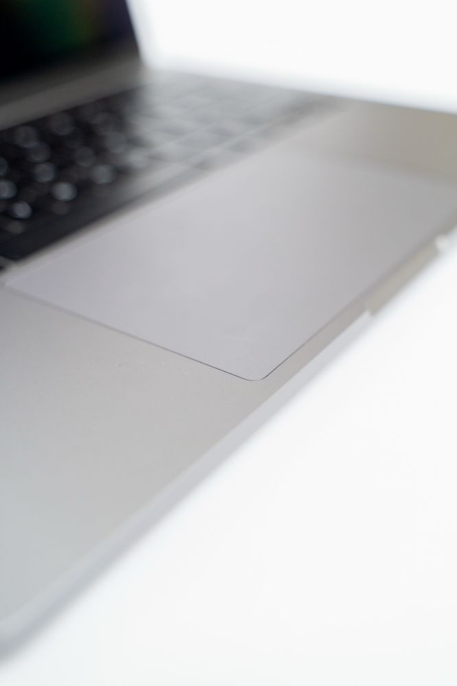 Sprzedam MacBook Pro 13" (2018) – i5, 8GB RAM