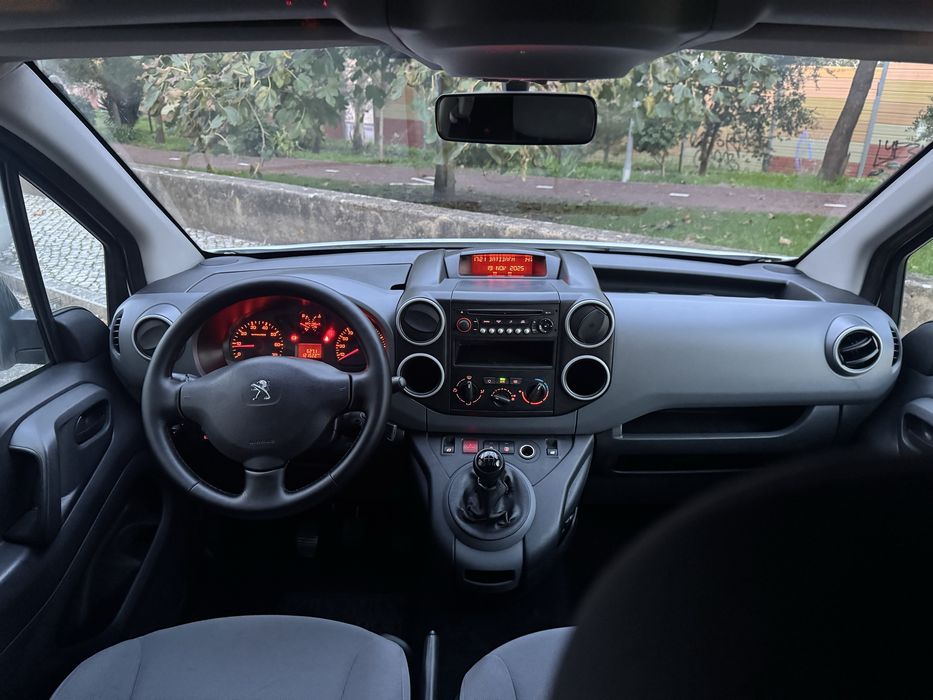 Peugeot Partner Longa 3 lugares