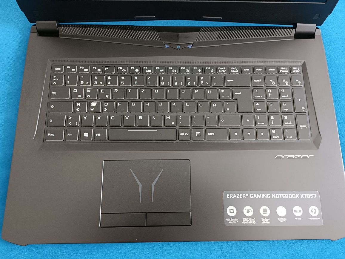 Laptop gamingowy Erazer Medion X7857