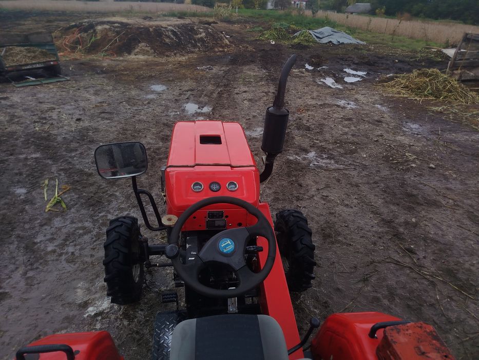 Продаю трактора Shifting 240 2WD