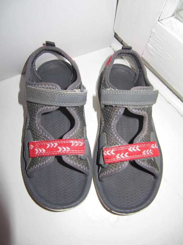 босоножки Clarks