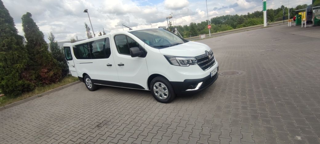 BFM CAR RENTAL wypożyczalnia samochodów wynajem bus 9 osobowy