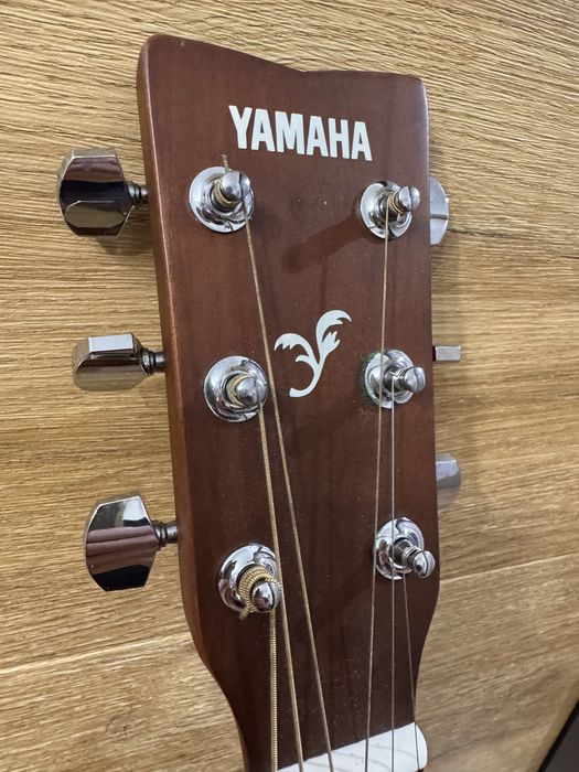 YAMAHA f310 gitara akustyczna