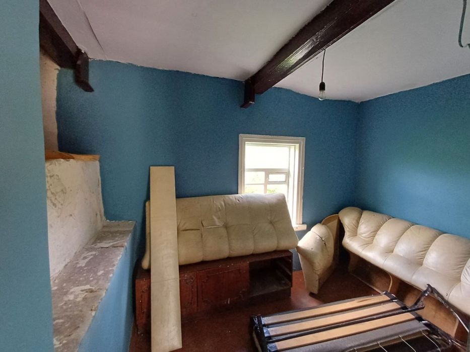 Продаж старого будинку на земельній ділянці 0,25 сот біля лісу