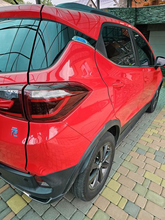 BYD YUAN електро 300 км запас