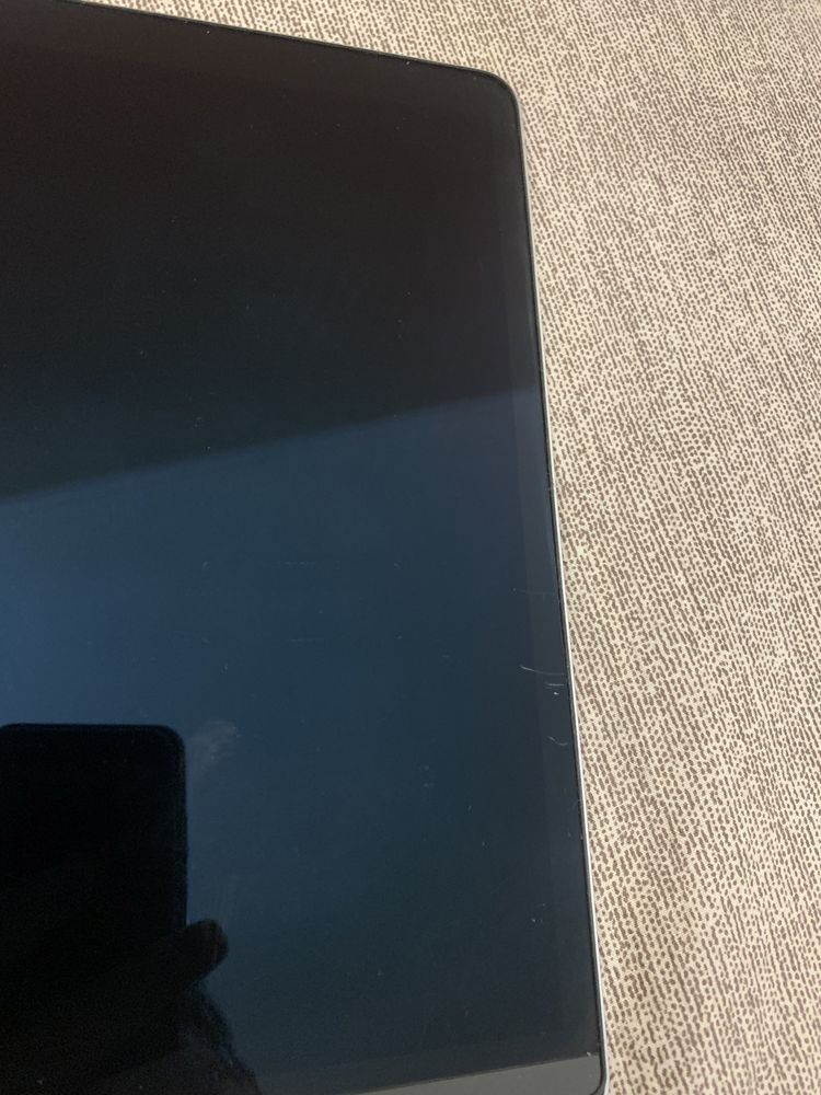 Macbook pro 15 A1990 lcd displei єкран кришка макбук