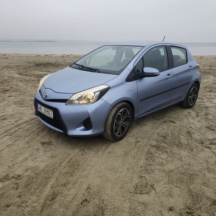 Toyota Yaris Toyota Yaris Hybrid 2014 – Ekonomiczna, bezawaryjna, miejska hybryda!