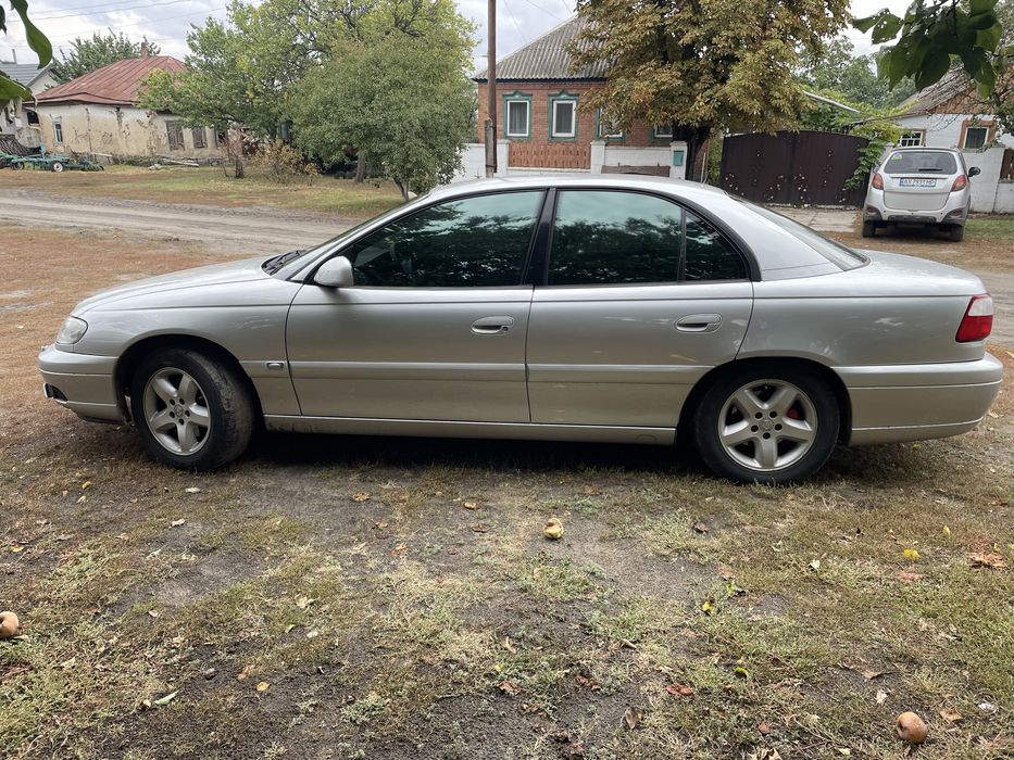 Продам омегу 2,6 на автоматі