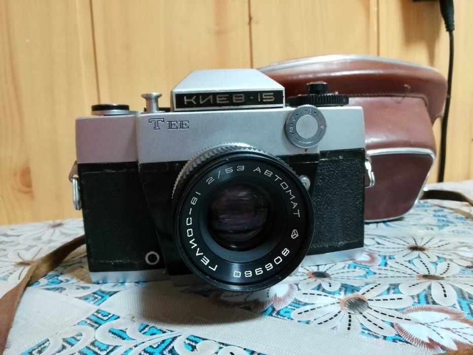 радянський фотоапарат Київ 15