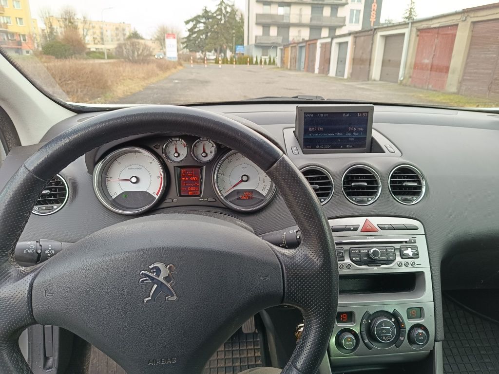 Peugeot 308 sw 1.6 eHDi 112 KM 7 osób