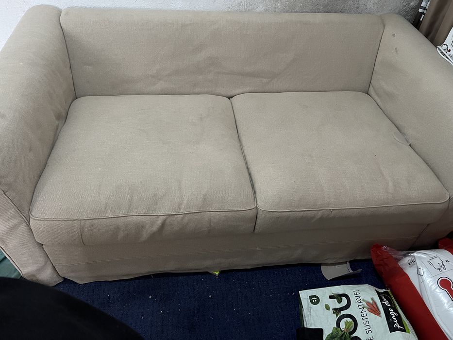 Doa-se sofa dois lugares