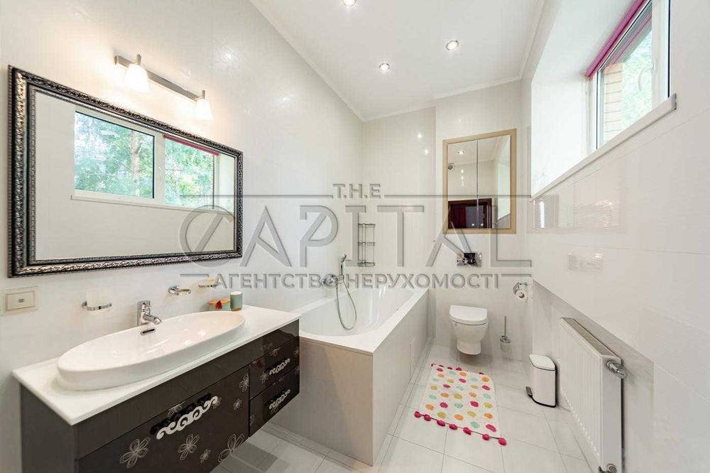 Продаж розкішного будинку в Козині