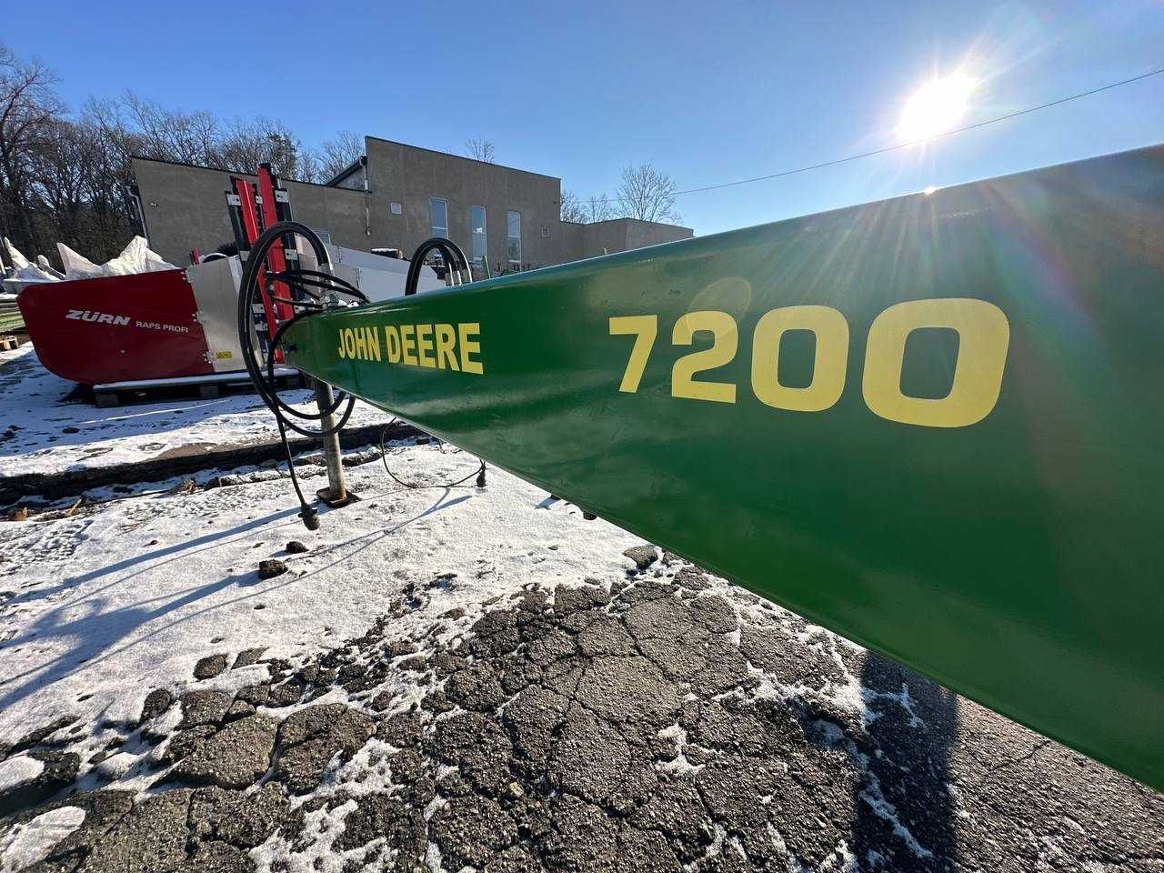 Сівалка вакуумна складна John Deere Джон Дір 7200 8 р 70 см