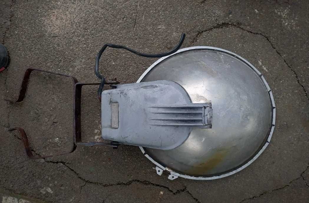 Прожектор уличный фонарь