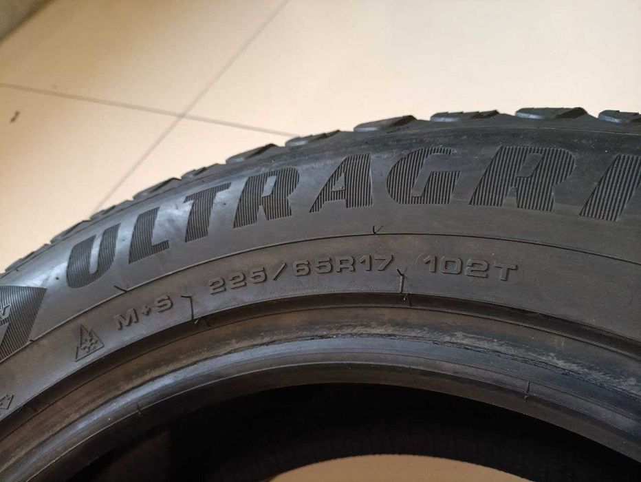 Комплект шин б/у 225/65R17 102T Goodyear UltraGrip ice aRCTIC suv 4x4