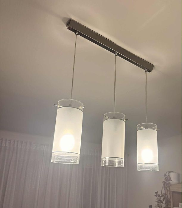 Żyrandol wiszący-3 szklane klosze