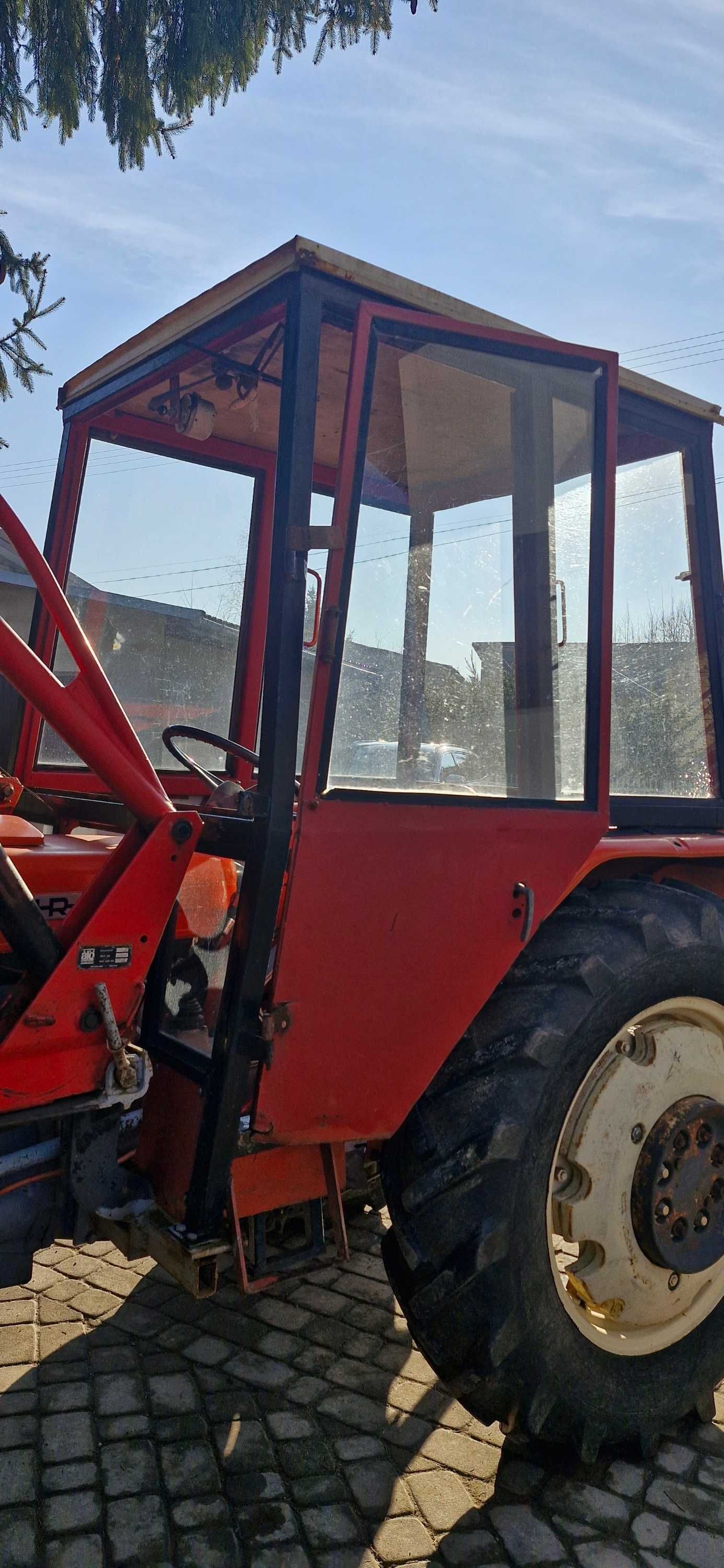 Kabina c 328 c 330