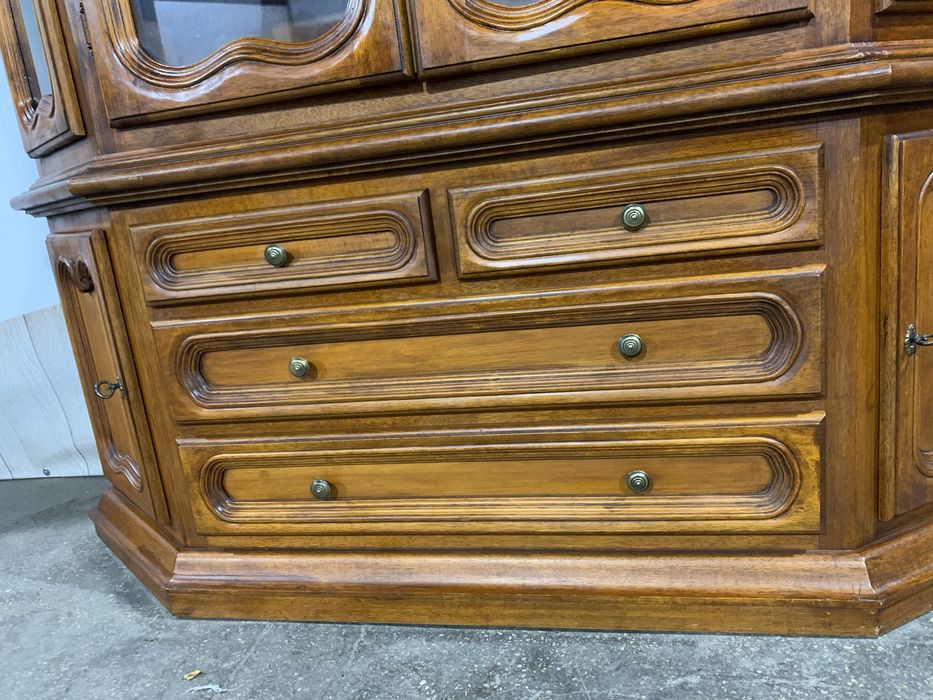 Вітрина, стінка, креденс, сервант, стенка, комод