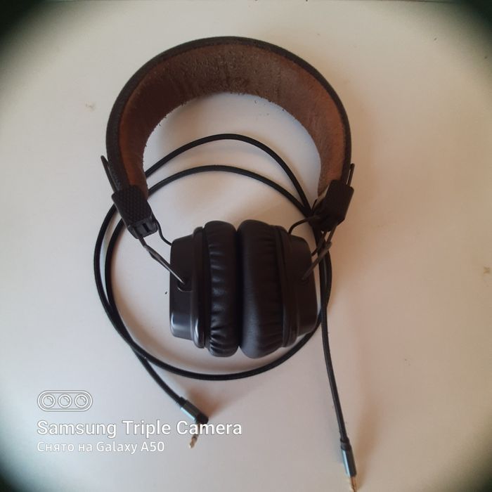 Продам оригинальные наушники" Marshall major " 2 brown