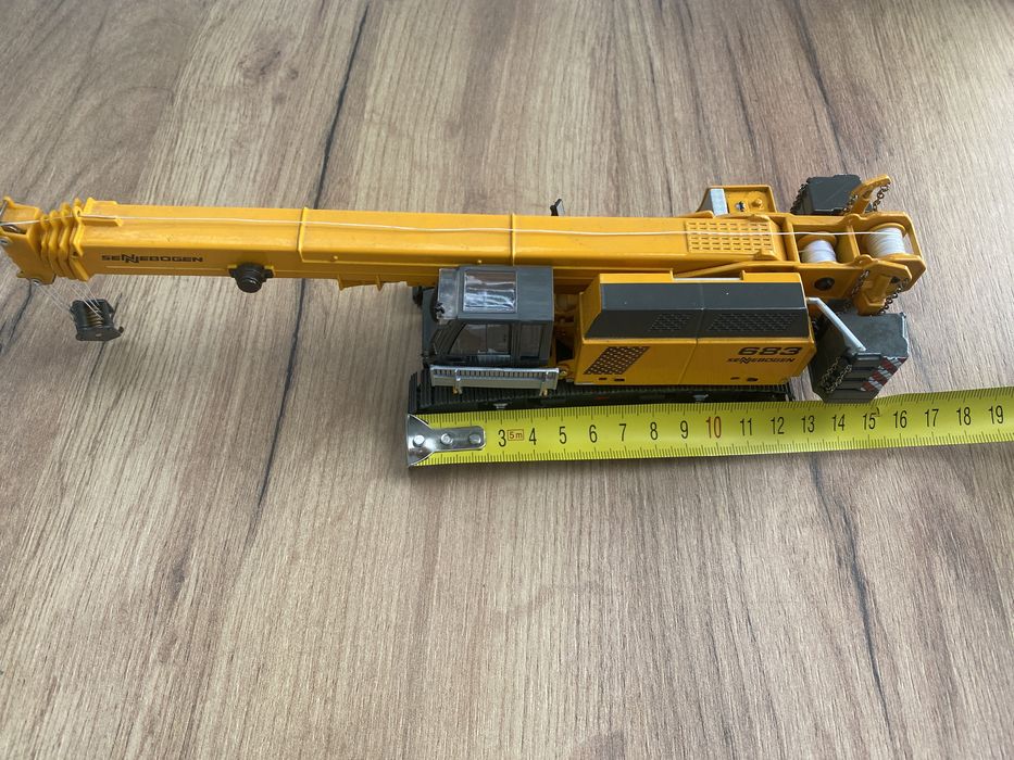Продам модельку крана wsi nzg Senebogen 683 масштаб 1:50