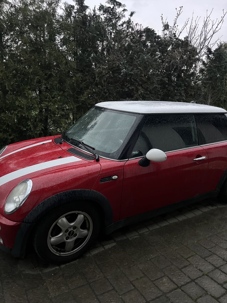 Mini Cooper ONE 1. 90KM