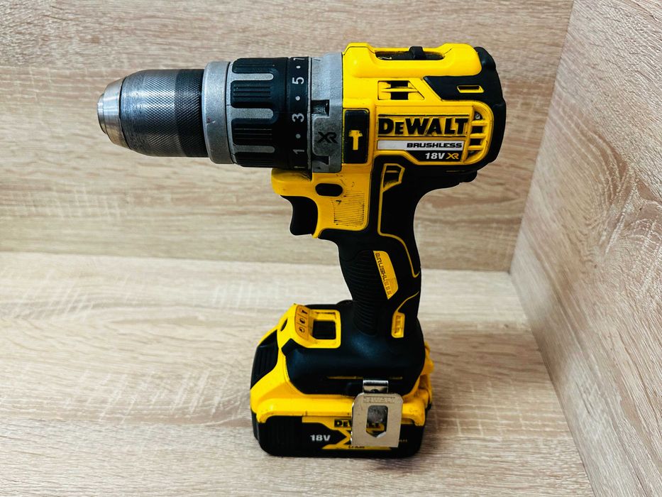 Wkrętarka DeWalt DCD796 + akumulator DeWalt 5.0 Ah Stan Przeciętny