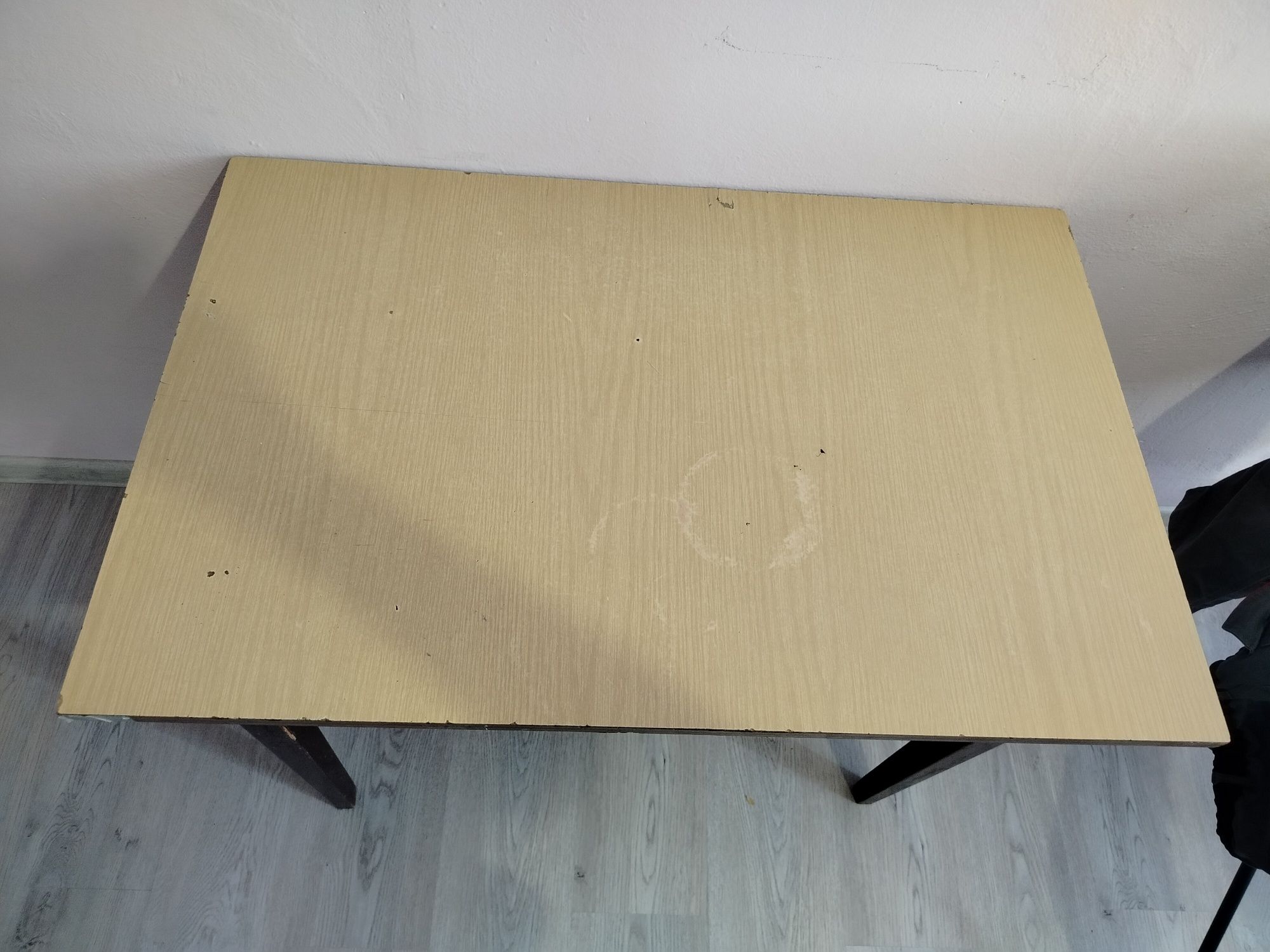 Stół 90 cm x 58 cm