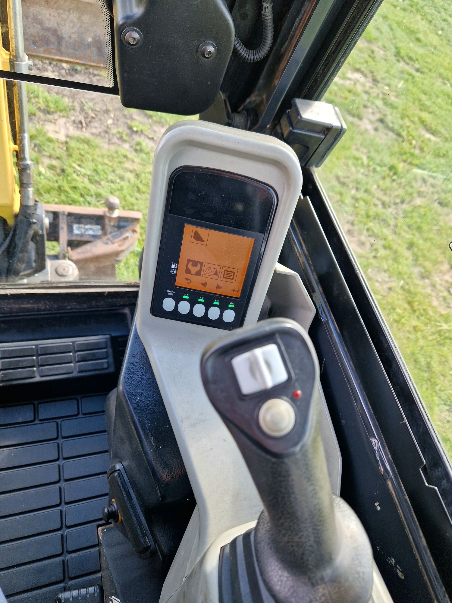Minikoparka Yanmar SV18 2016r nie kubota volvo jcb
