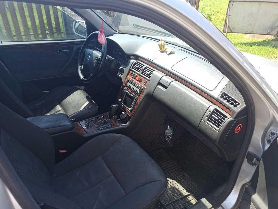 Продаж автомобіля