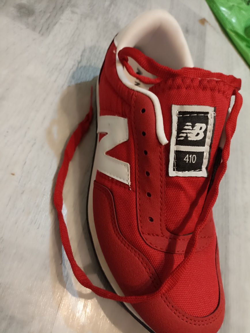 Czerwone new balance damskie 36