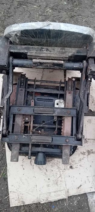 Продам сидіння мтз