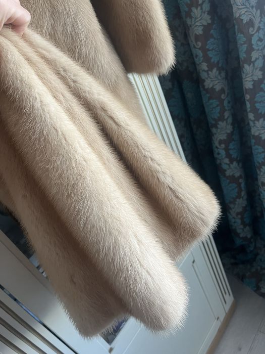Шикарная, теплая норковая шуба с капюшоном! Карамель