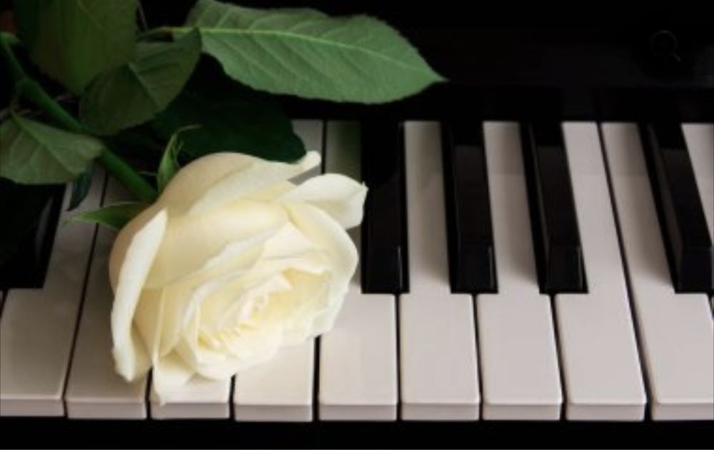 Викладач фортепіано