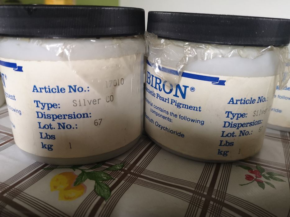 Pasta perła srebrna barwnik bismuth