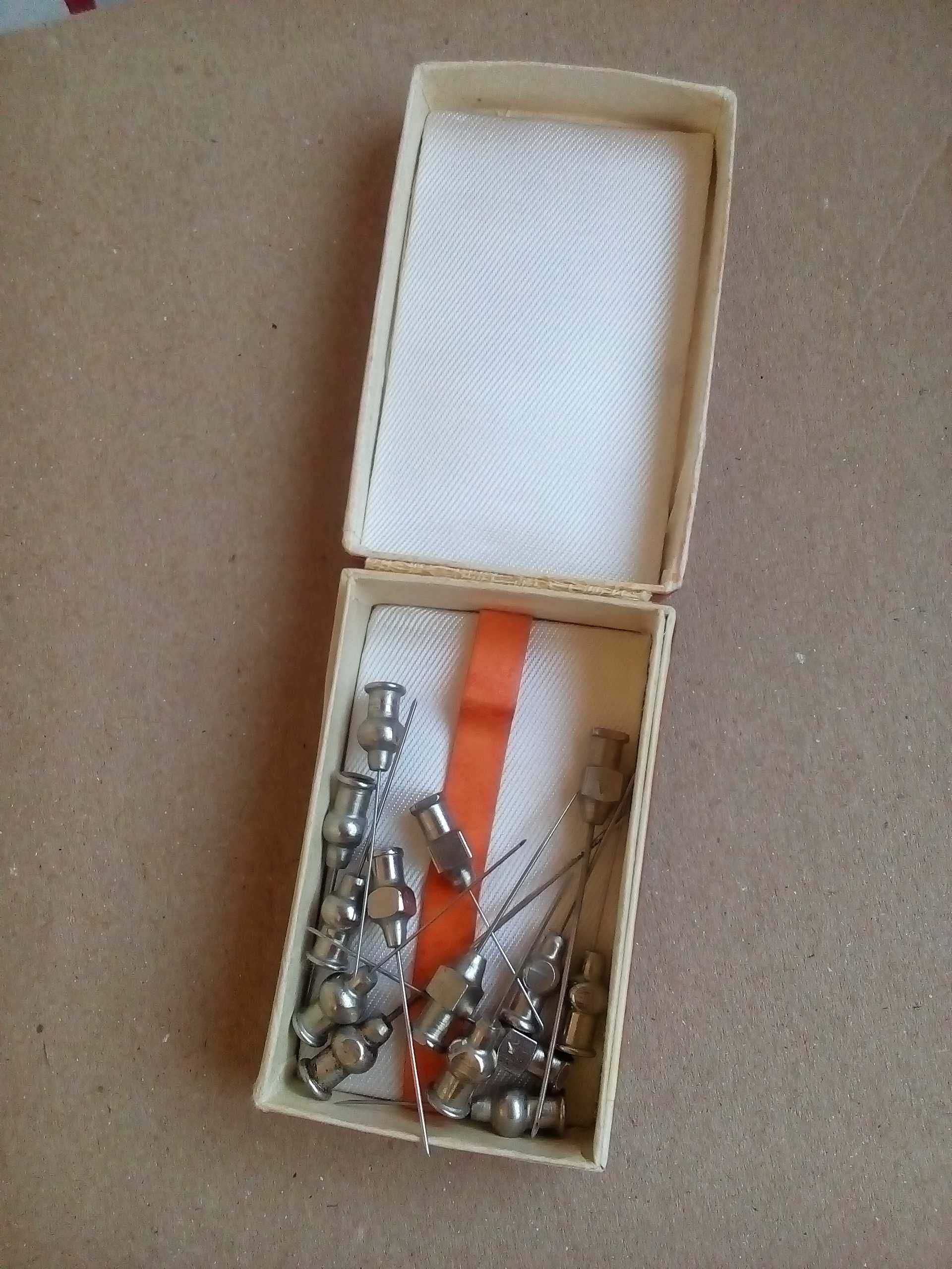 иглы инъекционные, новые, СССР (14 шт.)