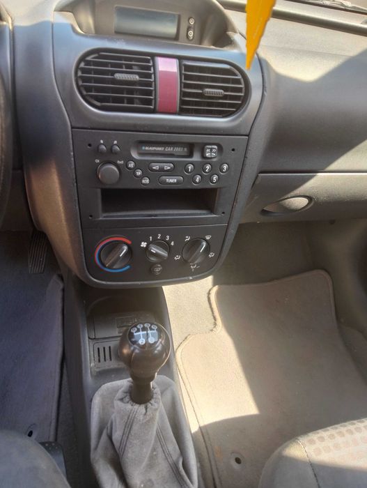 Carro Opel Corsa
