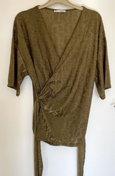 Blusa caqui (Zara, tamanho L)