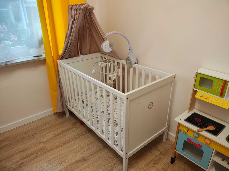 Łóżeczko Sundvik Ikea 120x60+ materac ikea+ baldachim