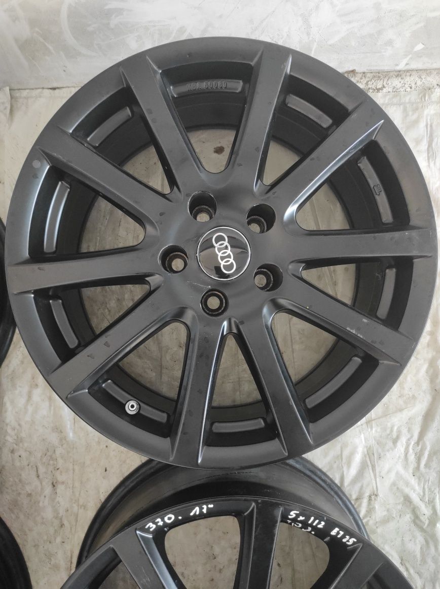 370 Felgi aluminiowe AUDI R 17 5x112 Bardzo Ładne Czarne