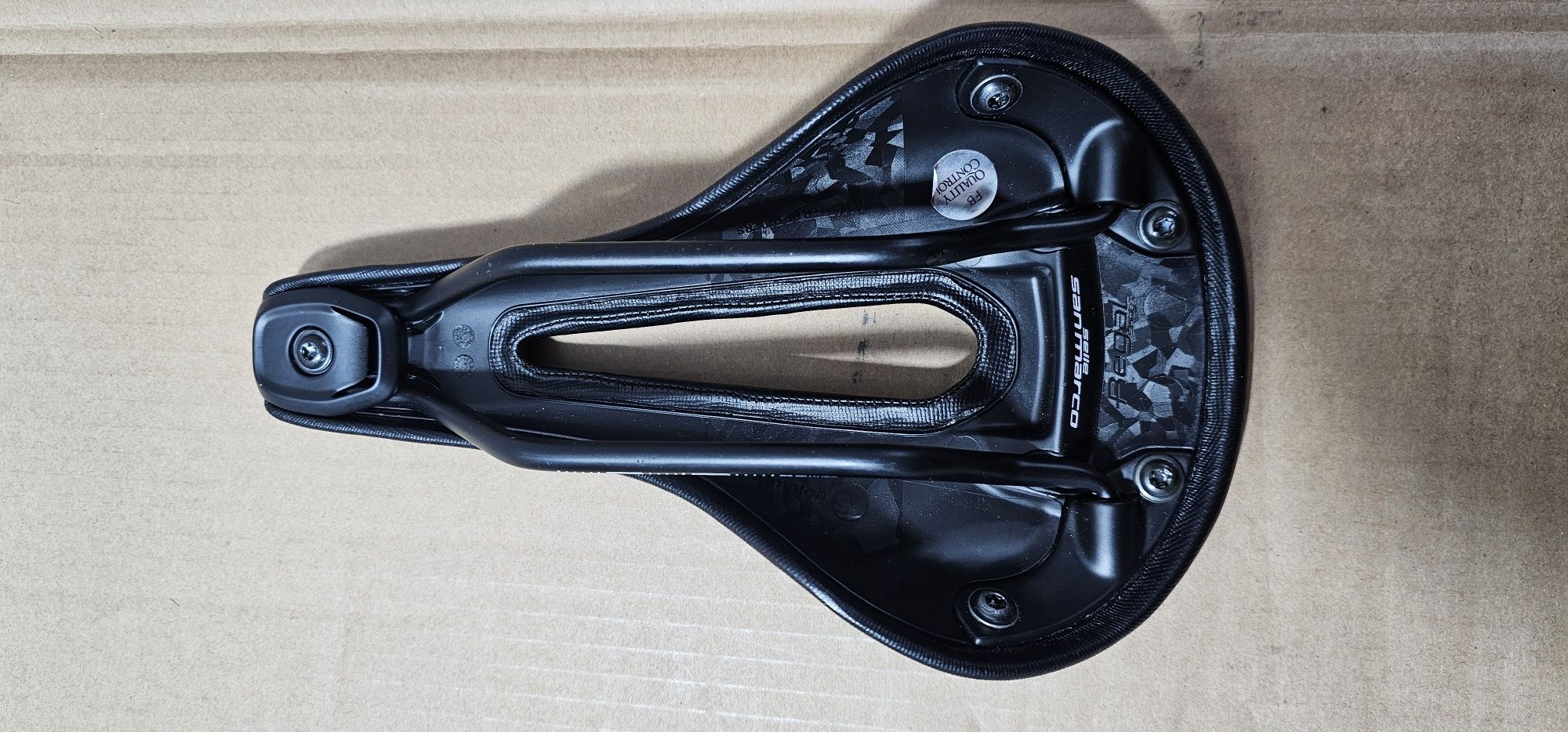 Nowe. Siodełko Selle San Marco Regal Short Open-Fit Dynamic.