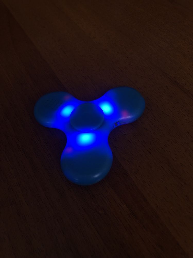 Колонка Bluetooth Fidget spinner White + LED