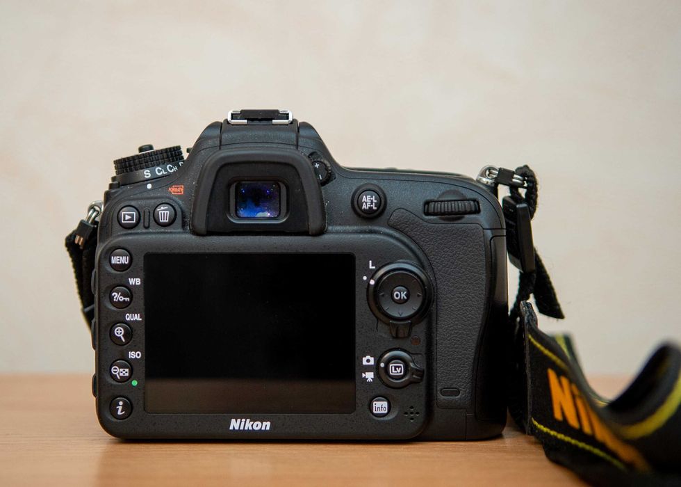 Продам Nikon D7200 — всего 15 928 кадров! boby. Срочно!