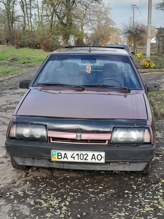 Автомобіль Ваз 2109