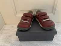 Półbuty chłopięce Clarks 25 1/2 skóra naturalna autka