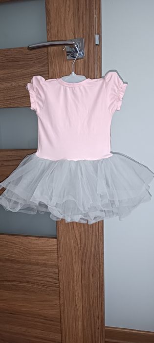 Sukienka z tiulem 74