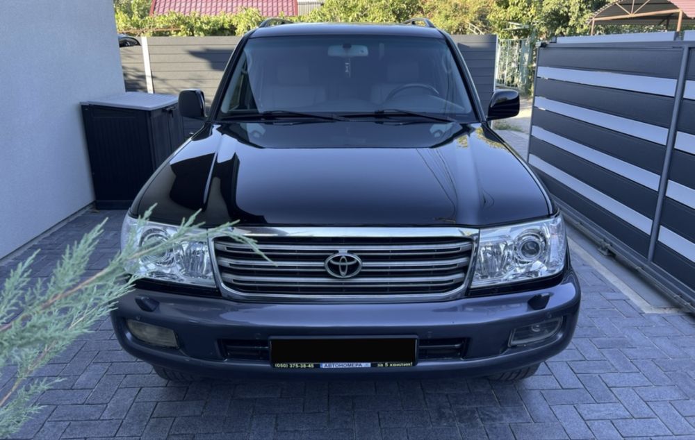 Toyota Land Cruiser 100 VX