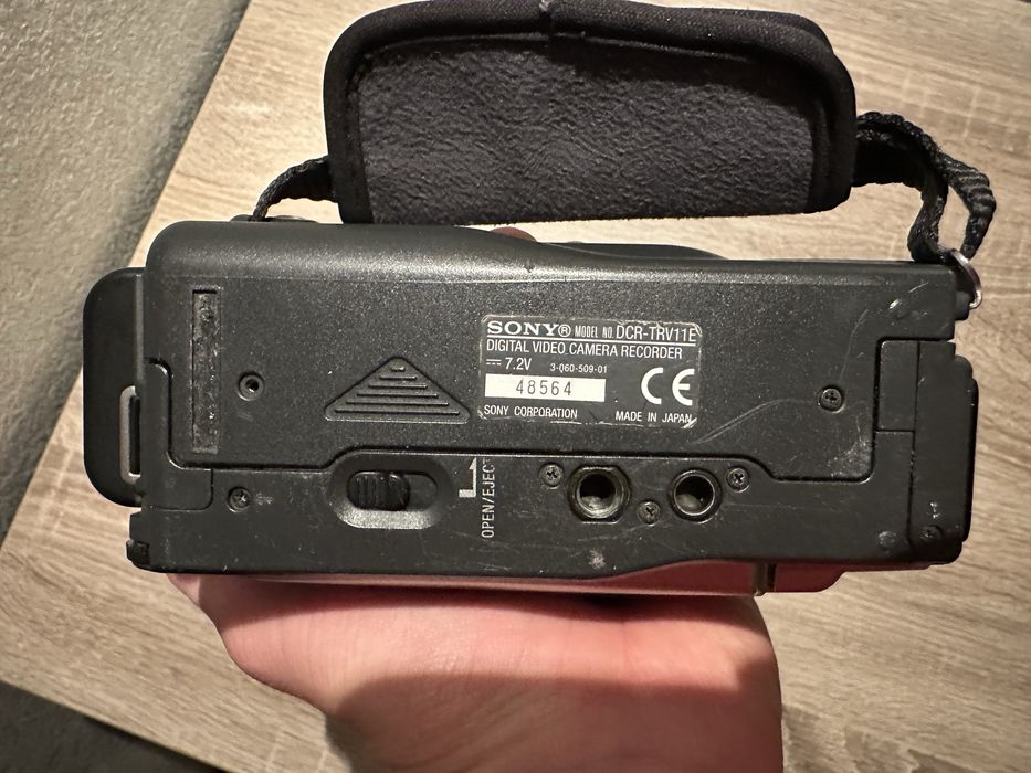 Відеокамера Sony DCR TRV 11E повністю справна
