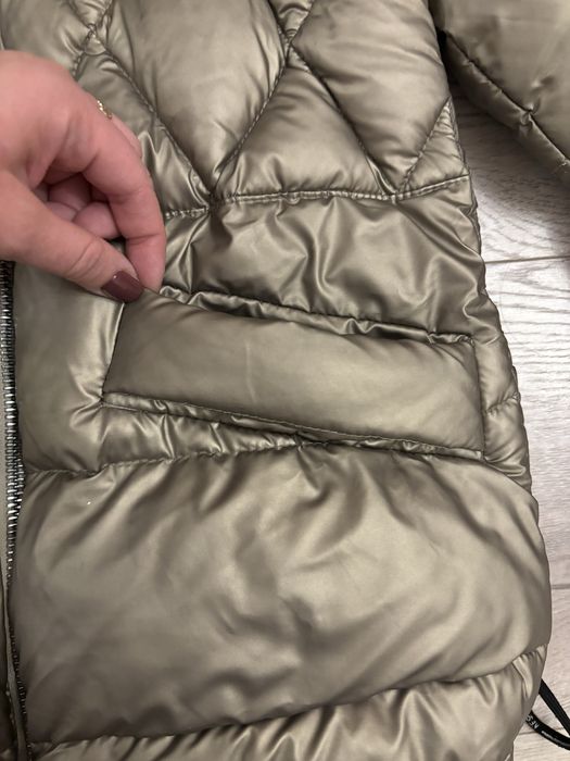 Продам пуховик зимовий для дівчинки